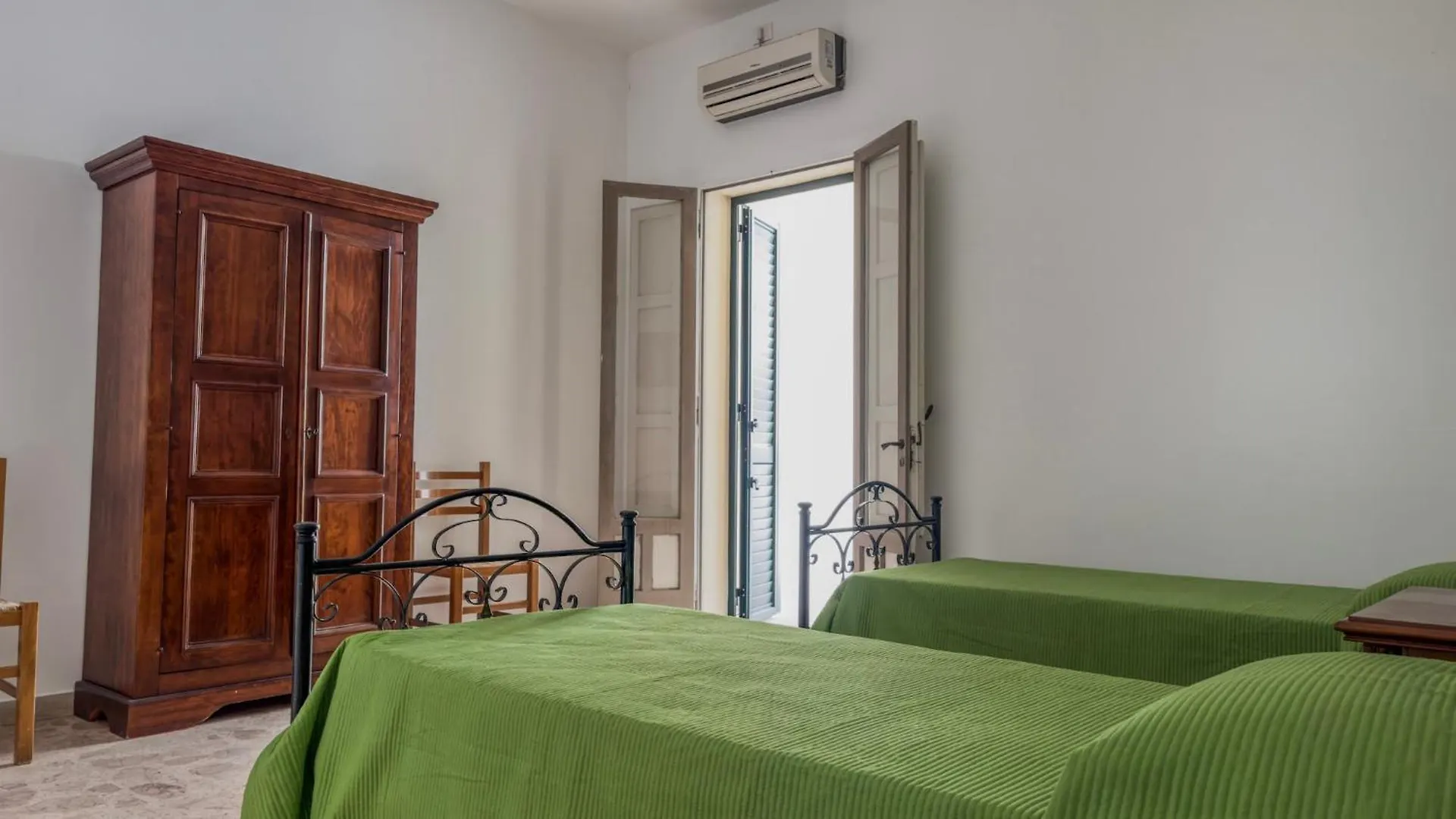 Casa Don Peppino - Sampieri Apt Near The Beach Apartment